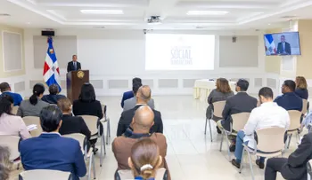 Senado capacita a su personal con la Conferencia Magistral "El Constitucionalismo Social Dominicano"