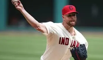 Kluber lleva a Indios a triunfo sobre Mellizos