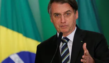 Bolsonaro destituye al jefe de la Policía y aumenta la tensión política