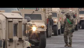 Equipo pesado y soldados del Ejército estadounidense se dirigen hacia las fronteras rusas (VIDEO)