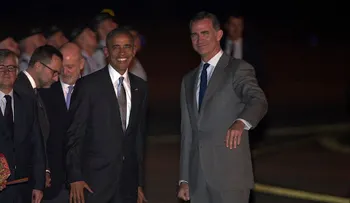 Obama realiza una breve parada en España, antes de regresar a EE.UU.