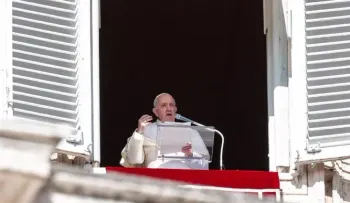 El papa expresa cercanía a primer ministro Irak tras "vil acto de terrorismo"