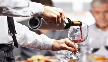 Un nuevo estudio revela que el vino tinto previene la memoria