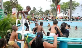Aumenta número bañistas en piscinas instaladas por el ADN en el Malecón