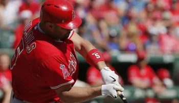 Albert Pujols en blanco en tres turnos en la derrota de los Angelino