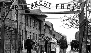 Hombre de 95 años será juzgado por ser sospechoso de crímenes de Auschwitz