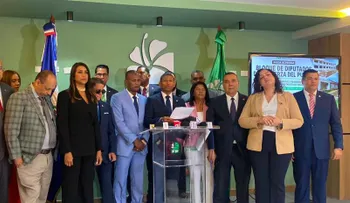 Diputados de la Fuerza del Pueblo insisten en interpelar al ministro de Educación