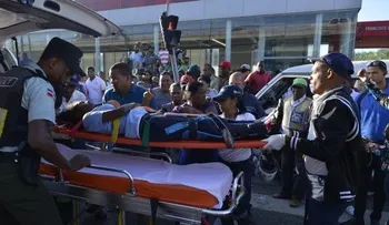 Apresan chofer rompió piernas a estudiante al subirse a acera