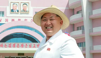 Publican "intimidante" foto de Kim Jong-un flaco que "inspira miedo"