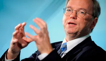 El presidente de Google: Internet desaparecerá