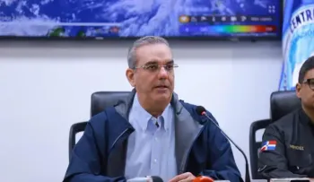 Presidente Abinader emitirá decreto de emergencia para provincias afectas por huracán Fiona; viajará este miércoles a Higüey