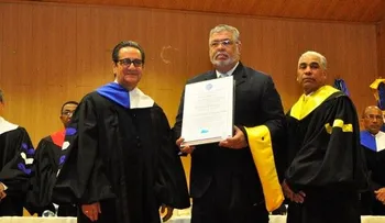 La UASD  reconoce al doctor Cantizano