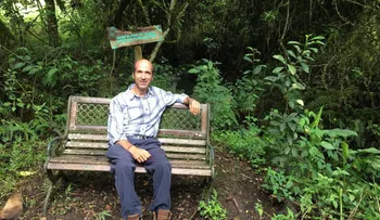 De presidente de McDonald's a ermitaño vegetariano: el empresario que lo dejó todo para vivir en el campo y sin lujos