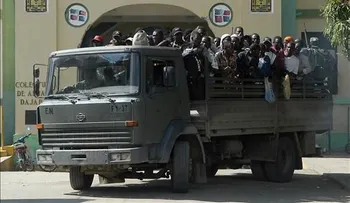 Acusa sectores responder a intereses haitianos ilegales