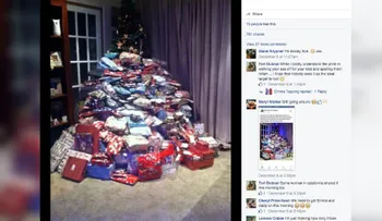 Madre que publicó foto de su árbol de Navidad recibe críticas por darles demasiados regalos a sus hijos