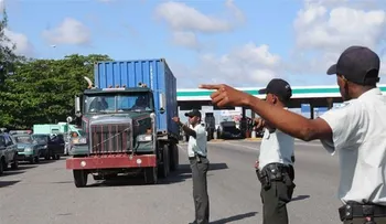 Sorprenden 41 conductores transitando a exceso de velocidad 
