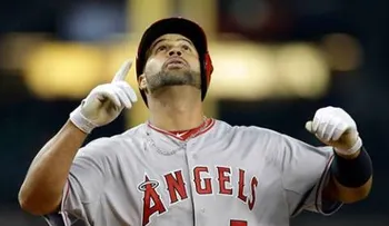 Calladamente, Pujols se acerca a los 500 jonrones