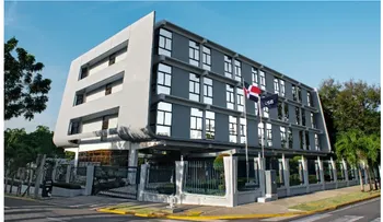 Cancelan licencias a dos agentes de cambio en RD