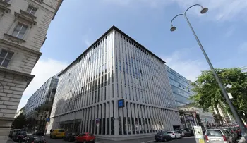 OPEP+ aumentará su producción en 547,000 barriles diarios desde septiembre
