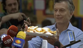 Mauricio Macri aventaja en primeros resultados elecciones presidenciales de Argentina