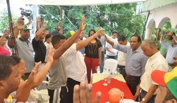 Grupo dirigentes del BIS se van a otro partido