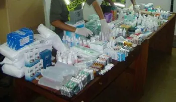 Decomisan medicamentos irregulares en dos farmacias de SDE
