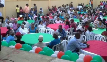 Fundación Desarrollo Comunitario Luz y Esperanza realiza cena anual de envejecientes