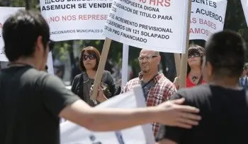 El Gobierno hará un aumento salarial a los empleados públicos el próximo año