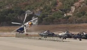 Momento del accidente de un helicóptero Mi-8 en el sur de Rusia