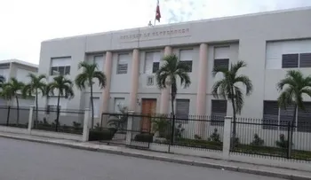 Roban 10 abanicos de techos en el colegio La Altagracia de Dajabón       