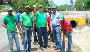 Embellecimiento inicia siembra de árboles en autopista Duarte
