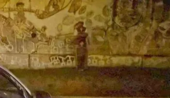 Misteriosa imagen de niño fantasma en cementerio