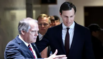 Yerno de Trump contradice las declaraciones del equipo del presidente de que no hubo contactos con Rusia
