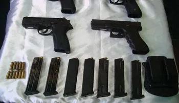 Roban fusiles y pistolas a la policía de Bogotá 