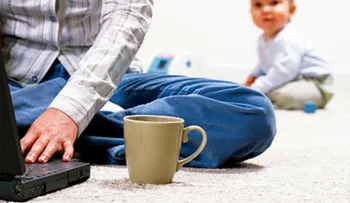 Esto fue lo que descubrió una madre cuando quiso grabar a su esposo cuidando a sus hijos