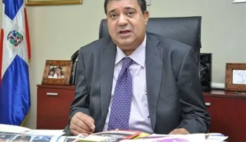 Senador propone reforma constitucional para permitir reelección