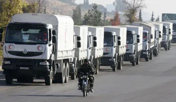 El segundo convoy de ayuda se dirige a la asediada ciudad siria de Madaya