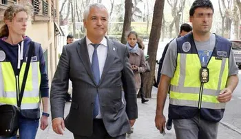 La insólita condena que deberá cumplir un tuitero por difamación