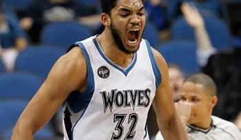 Towns se luce ante Suns con doble-doble 45; Horford logra 17