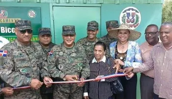 Comandante del Ejército entrega destacamentos y vivienda a soldado en la frontera