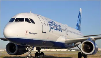 Dos líneas aéreas mantienen cancelación de vuelos a Miami