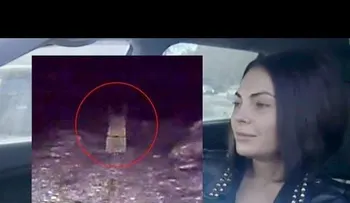 Una mujer fantasma que aterroriza conductores es grabada en un VIDEO