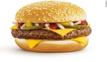 McDonald's usará carne fresca en sus hamburguesas Cuarto de Libra solo en EE.UU