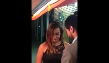 Presentadora de cadena de TV mexicana abofetea hombre en plena calle (VIDEO)