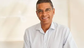 Dominicano será director de comunicaciones de Hillary Clinton en Puerto Rico