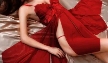 De rojo, ellas enamoran pero rivalizan con otras mujeres