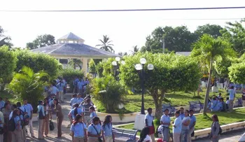 El 61 % de estudiantes de 8vo aprueba Pruebas Nacionales; Educación llama a 3ra convocatoria