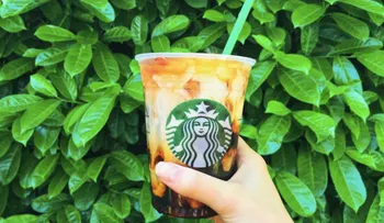 Starbucks aumenta los precios de sus bebidas frías