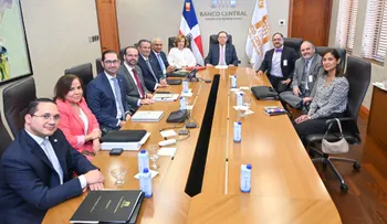 Valdez Albizu recibe una misión técnica del BID a fin de potenciar  el financiamiento a MIPYMES a través del BANDEX