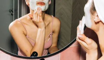 "Rejuvenece 20 Años con esta Mascarilla Casera de Laurel"